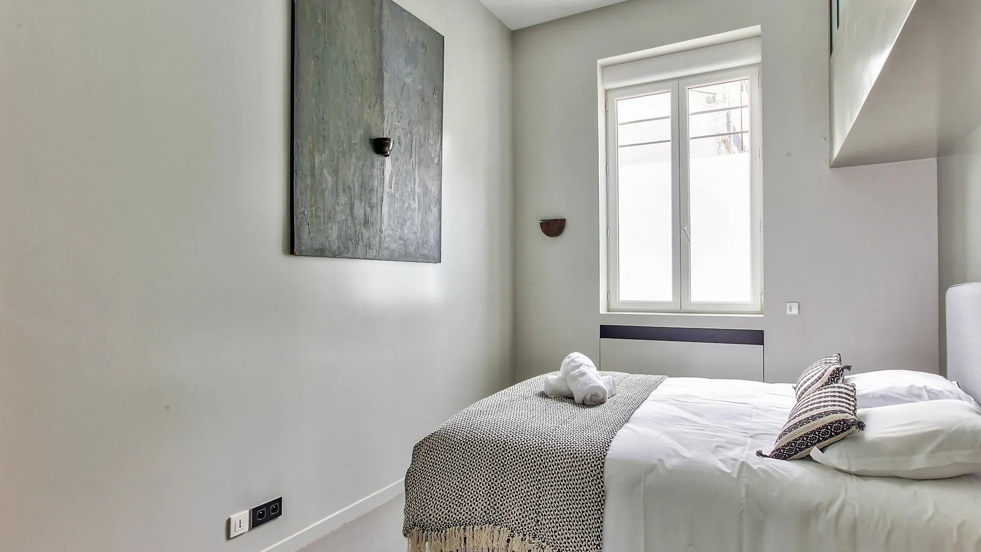 45-atelier Buttes Chaumont Apartment Paris