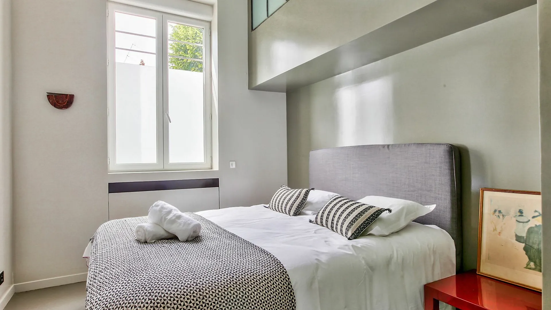 Apartment 45-atelier Buttes Chaumont Paris